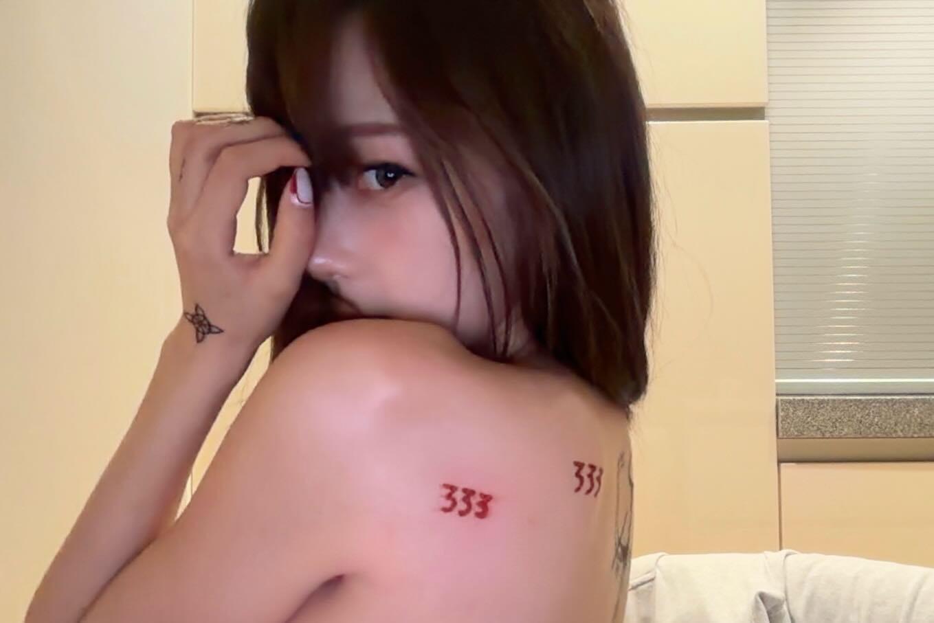 giselle吉赛尔今日ins更新🥲谁懂图案周边还红红的特别性感啊 ​​​