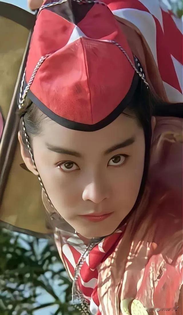 九版东方不败，哪个版本“败”在了你的心上？评论区见[呲牙]