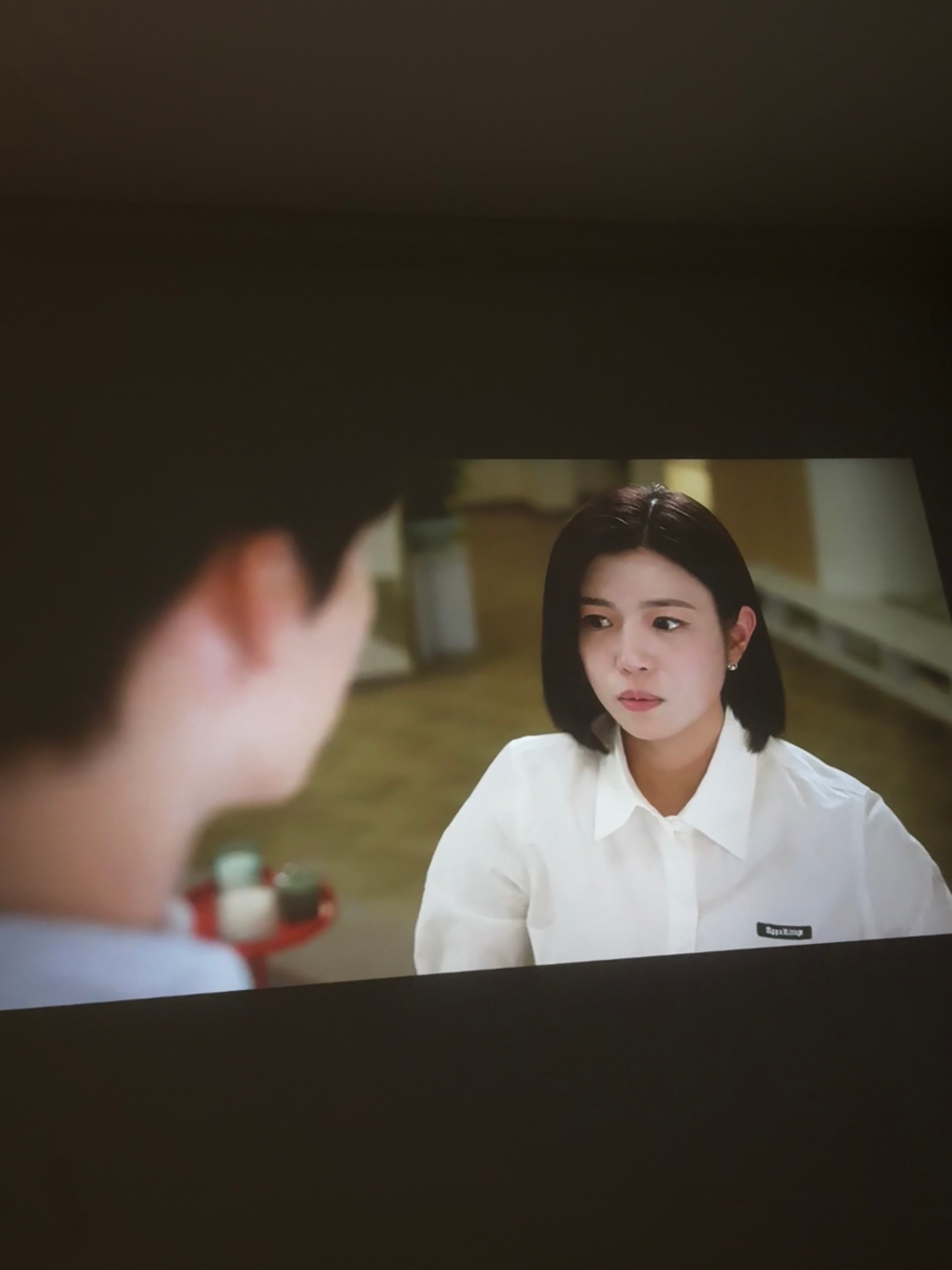 投影简直太好用了，这才应该是忙碌一天之后该享受的夜晚