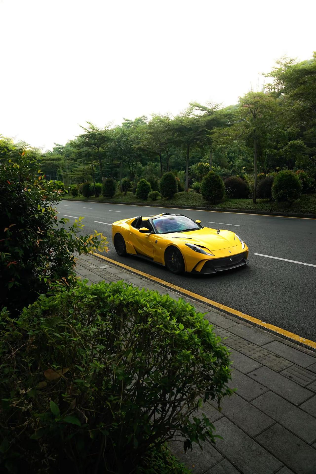 孤傲且唯一。Ferrari 812 GTS N-Largo Novitec国内唯