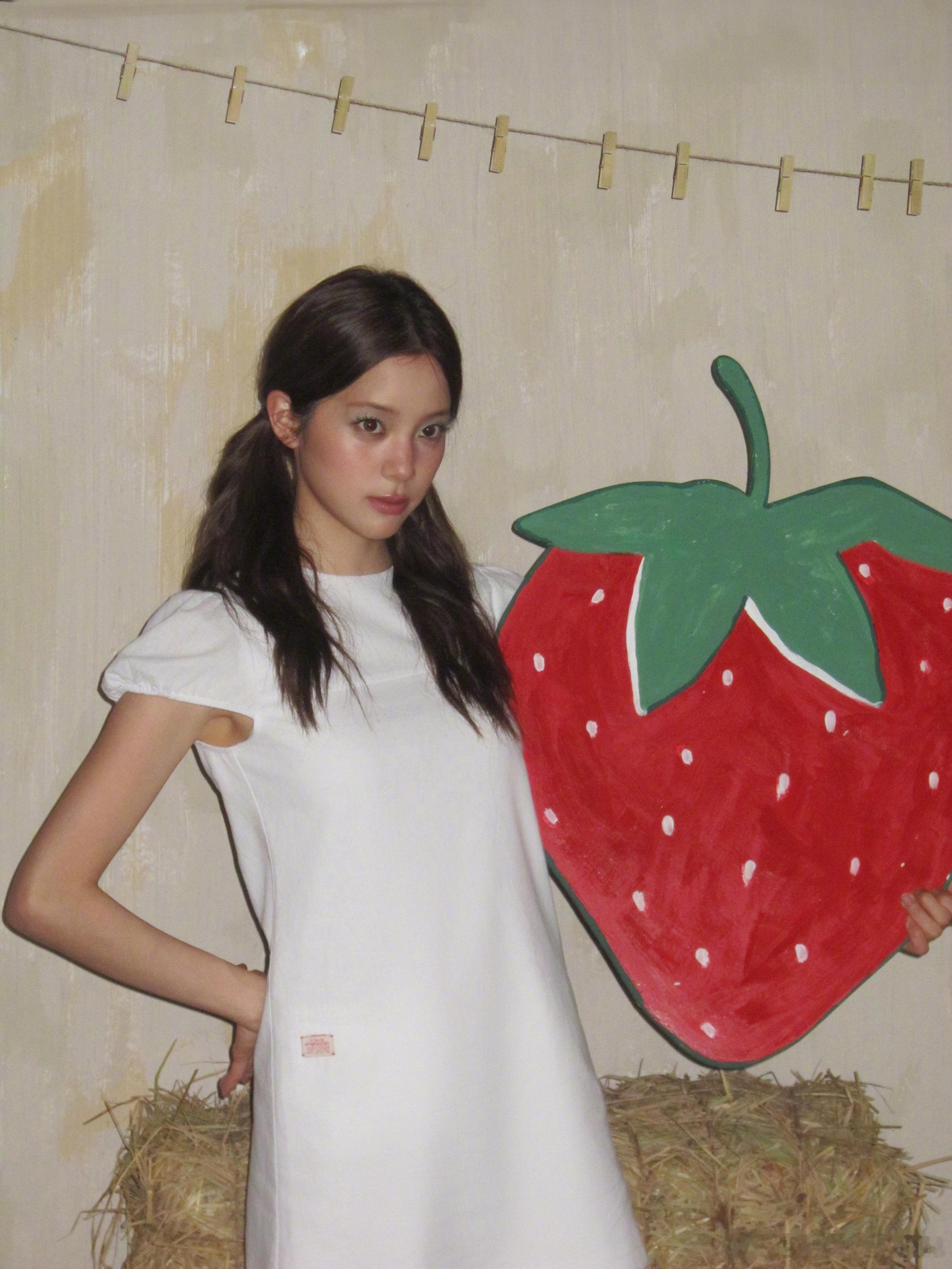 我说什么来着娜娜的美商迟早有一天会出圈的 