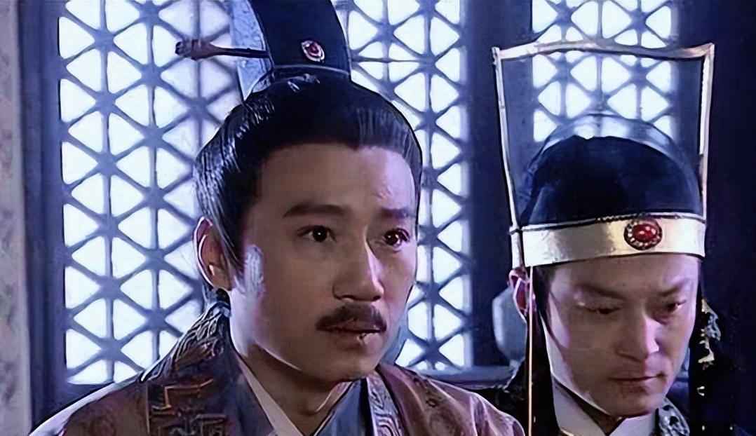 1948年2月12日，吴越国主钱弘倧在王宫中夜宴诸将，97岁的胡进思突然率内牙亲