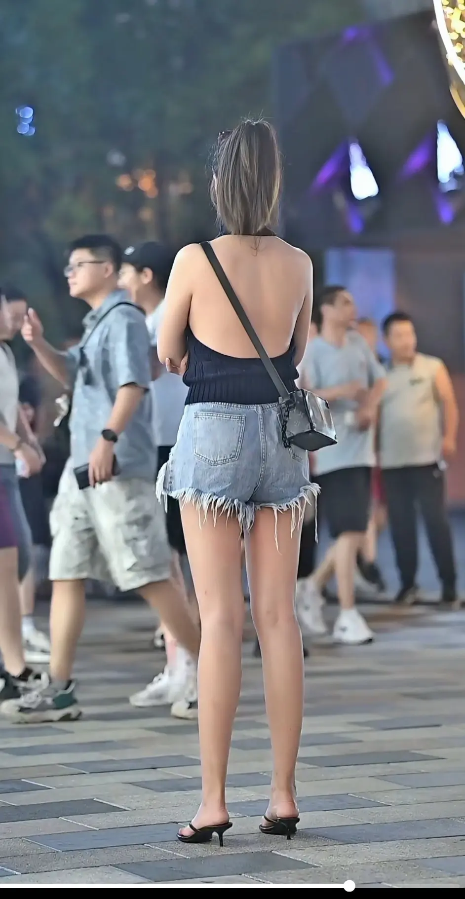 美女 女神 街拍时尚
