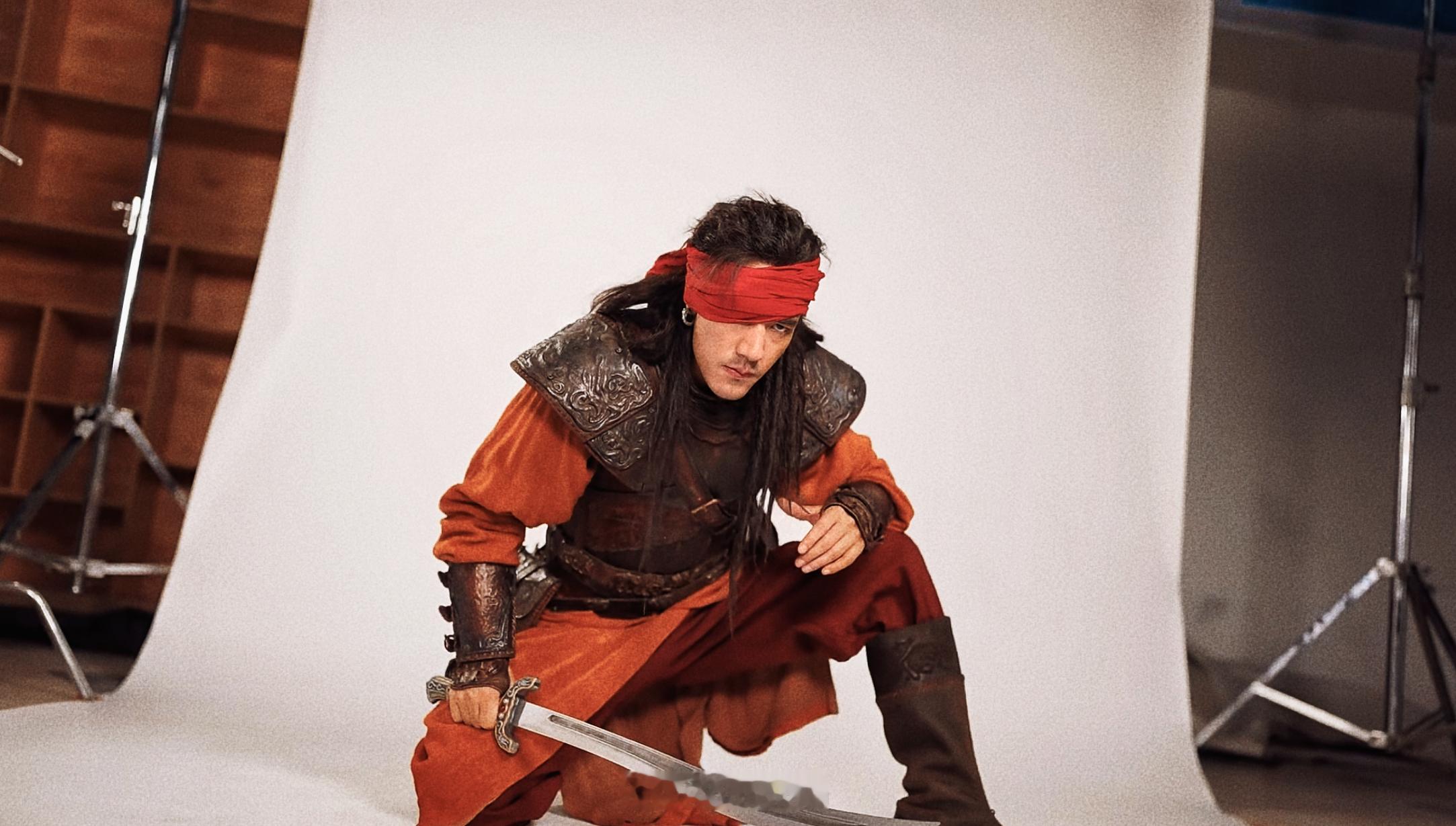 电影春节档马上有戏 黄沙漫卷西风烈，我自掌风云，何问人间正邪——好喜欢此沙此沙 