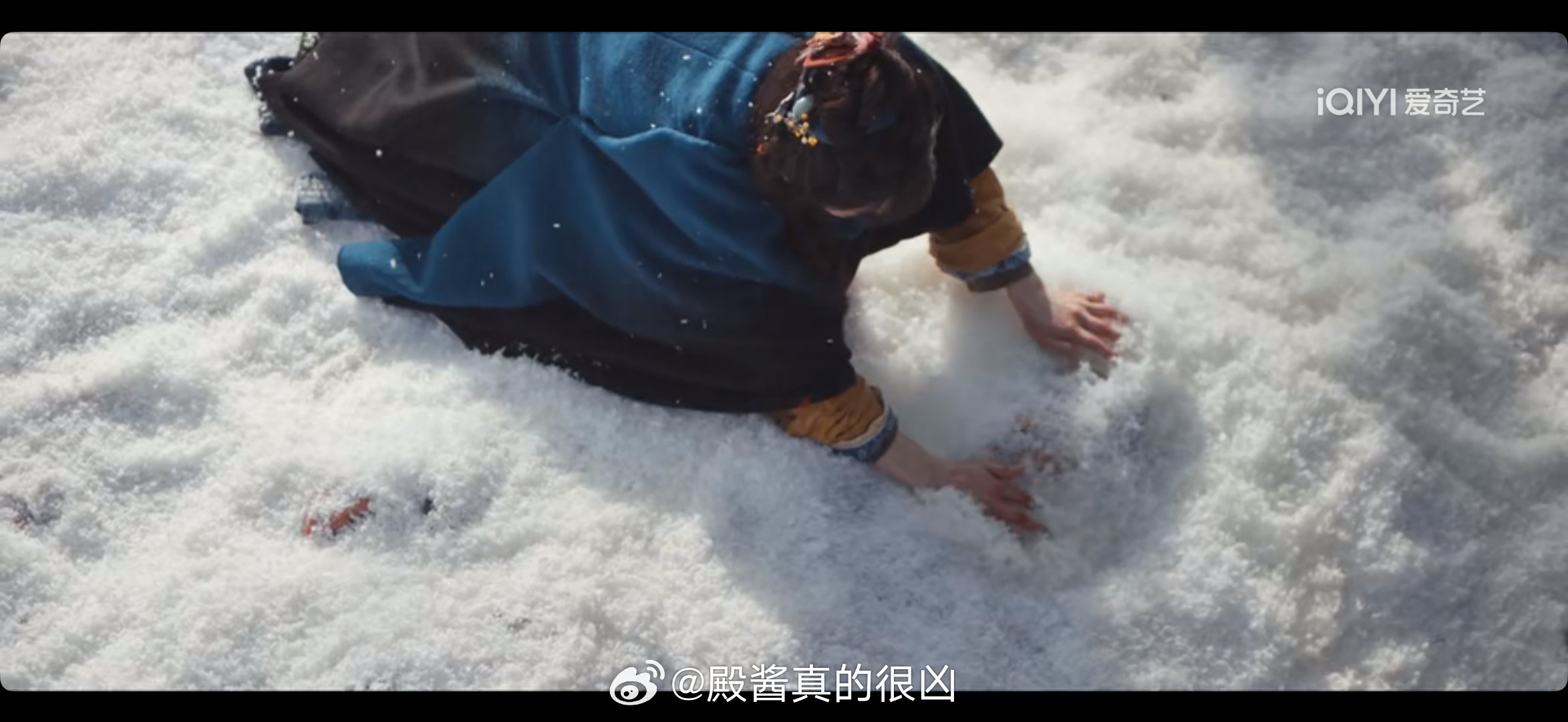 审判《逐玉》中，开头遇男主这段小田演的很可爱 