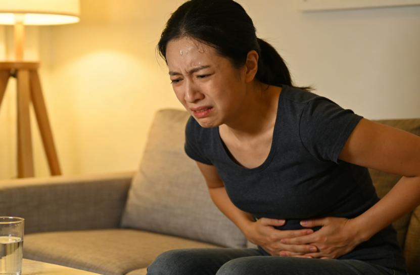 阑尾炎发作有前兆，记住这几个典型表现，不耽误治疗

阑尾炎发作从不是突然来袭，多