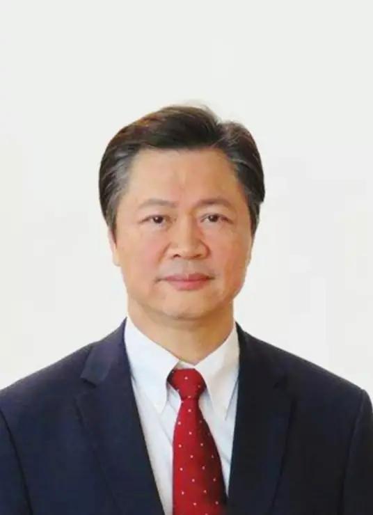 赖岳谦教授表示：“对恶邻日本！手段要够！”
 
2025年11月7日的日本国会里