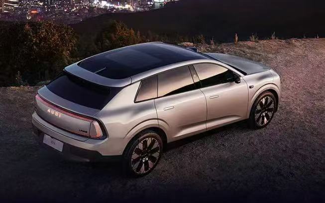 自从有了电车奥迪E7X赛道级纯电SUV郑州国际赛车场 AHRT 实测，quatt
