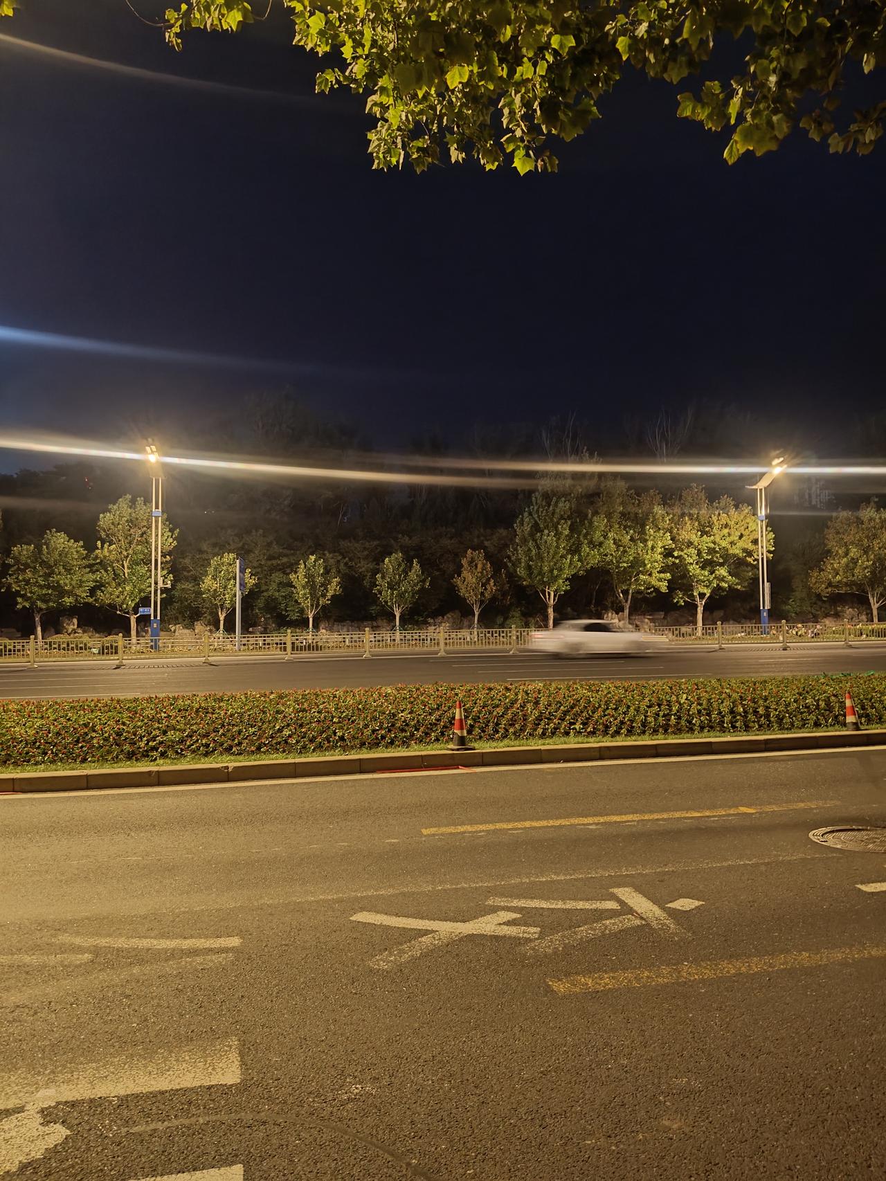 夜晚的道路