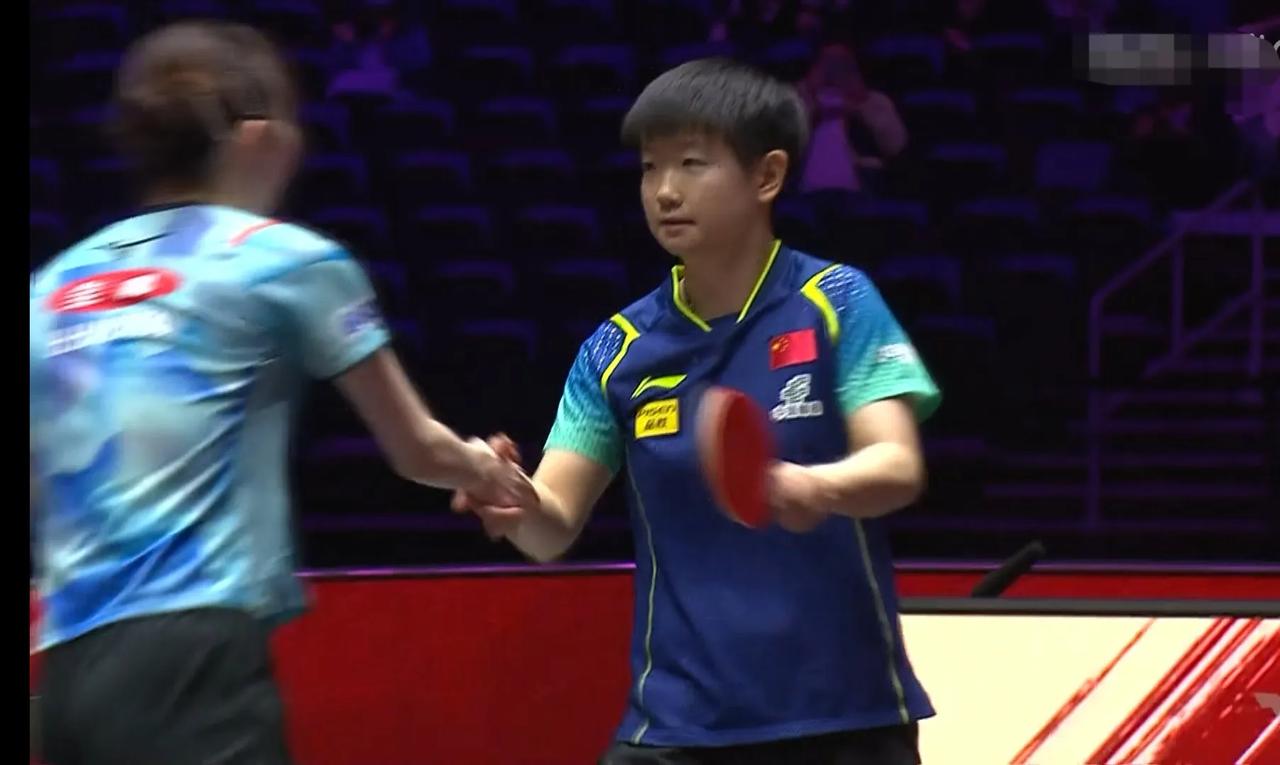 莎莎3-2早田！莎莎晋级四强！[赞][玫瑰]
这场球莎莎打得不轻松，有点吃早田的
