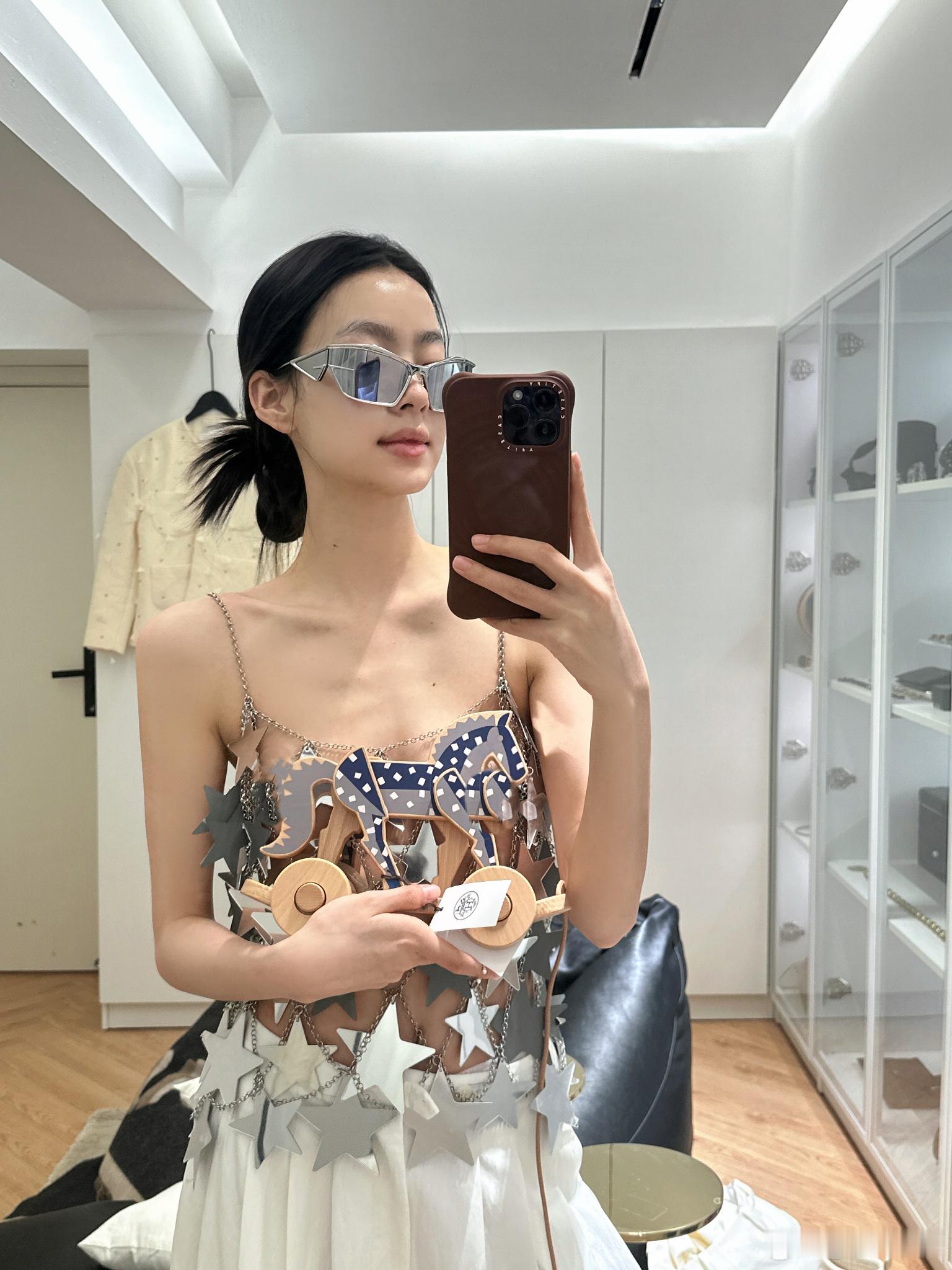 友宝女永远幸福 ​​​