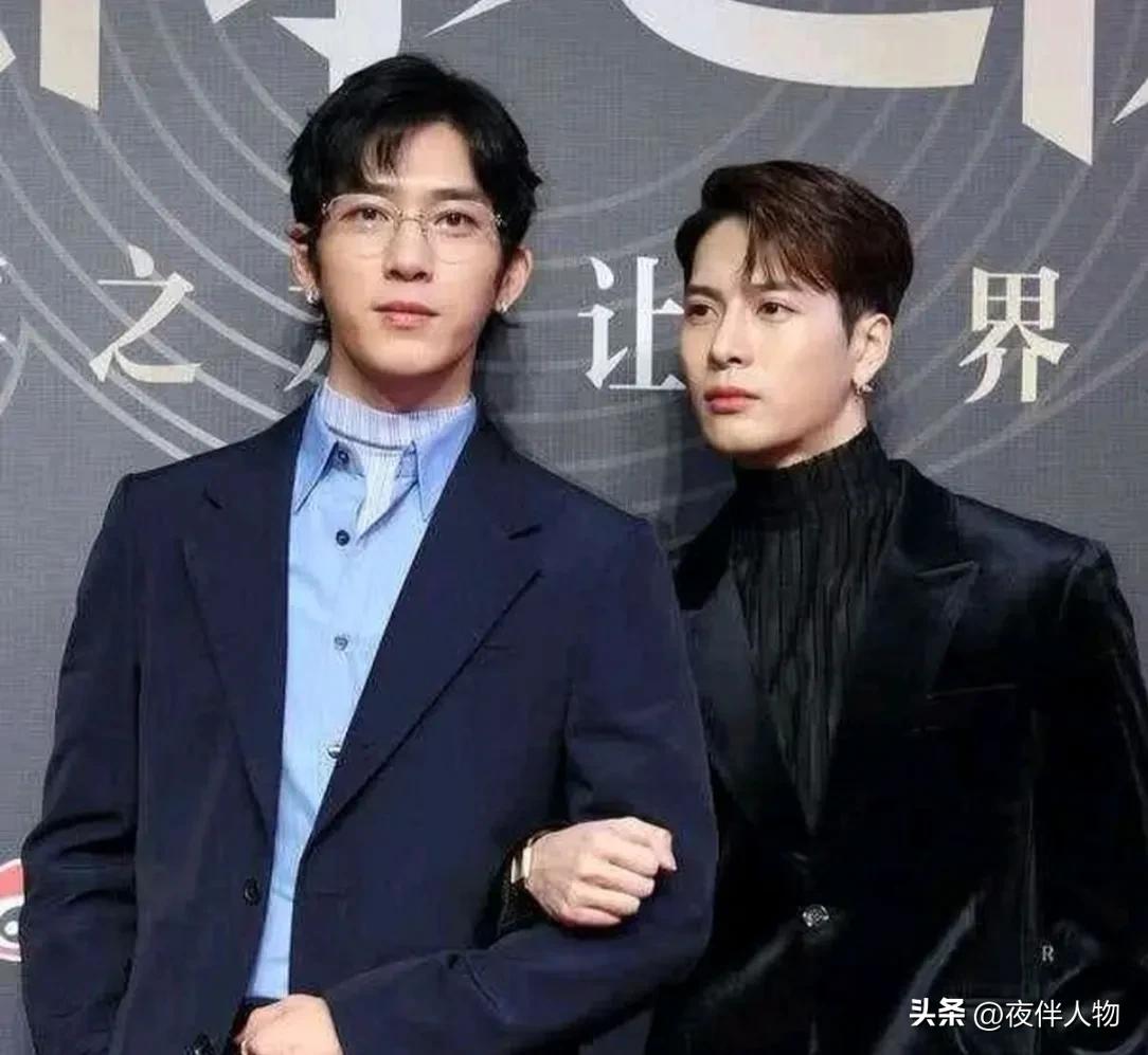 王凯评价王嘉尔：十年普通话进步大，搞笑本色没变！王嘉尔这些年一直跟着井柏然混，井