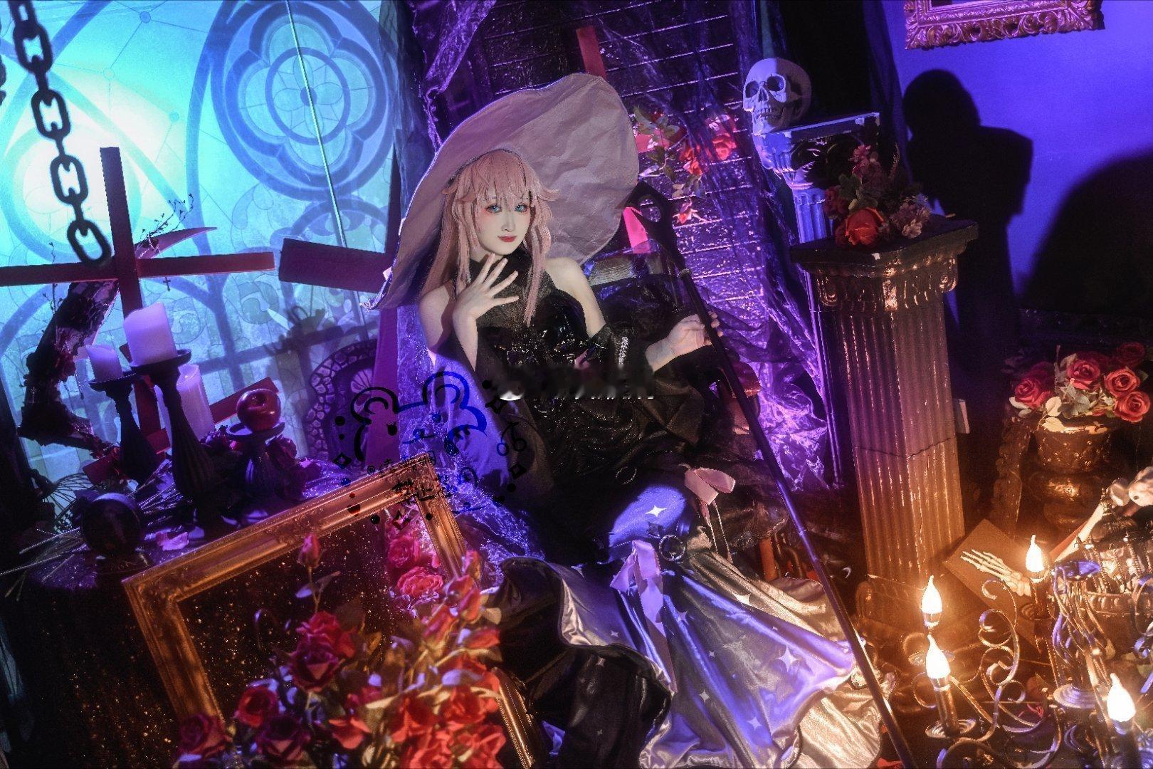 #COS[超话]#巡音流歌小浣熊cosplay正片预告🐻“贵安🔮您需要占卜些