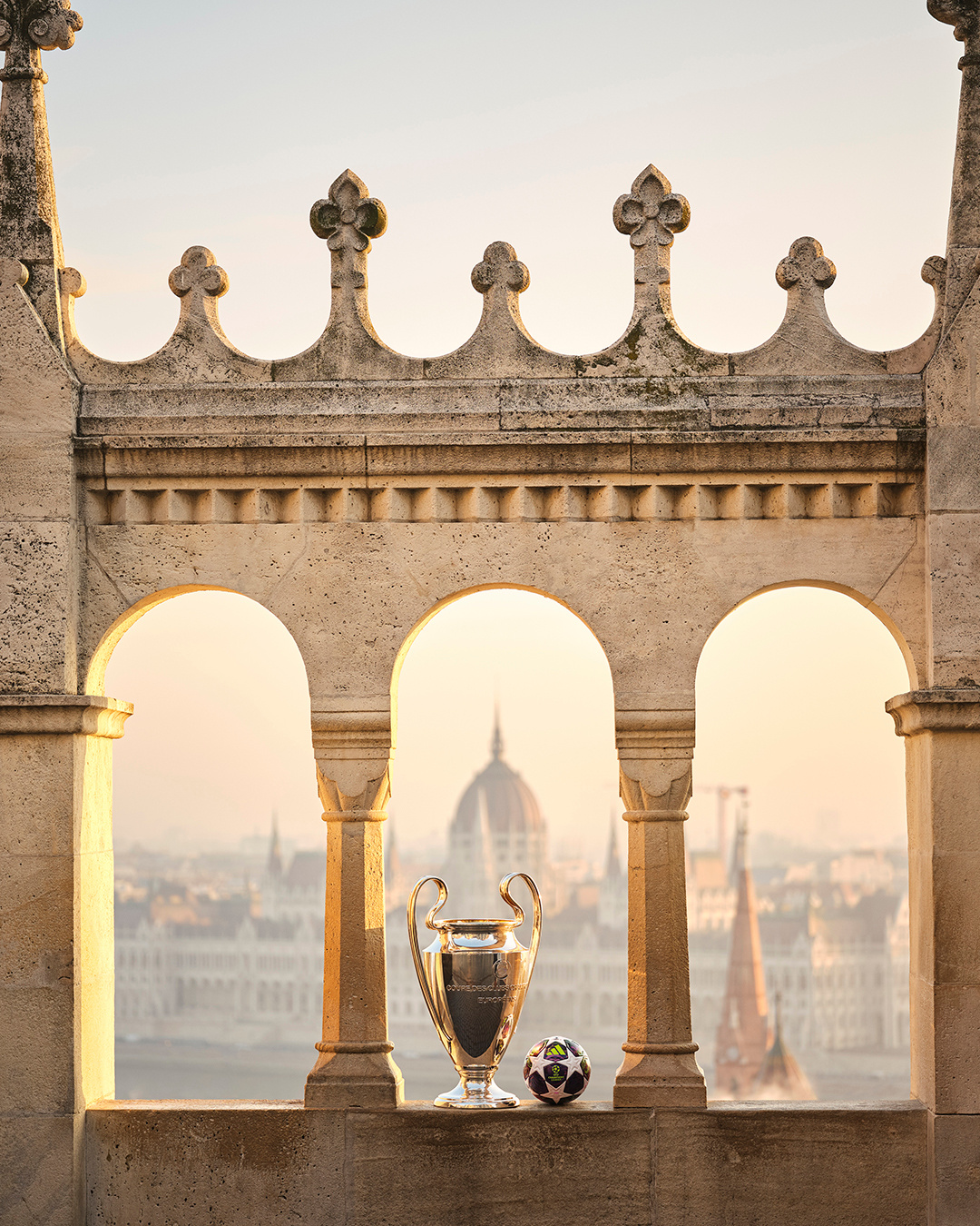 匈牙利，布达佩斯欧冠adidas