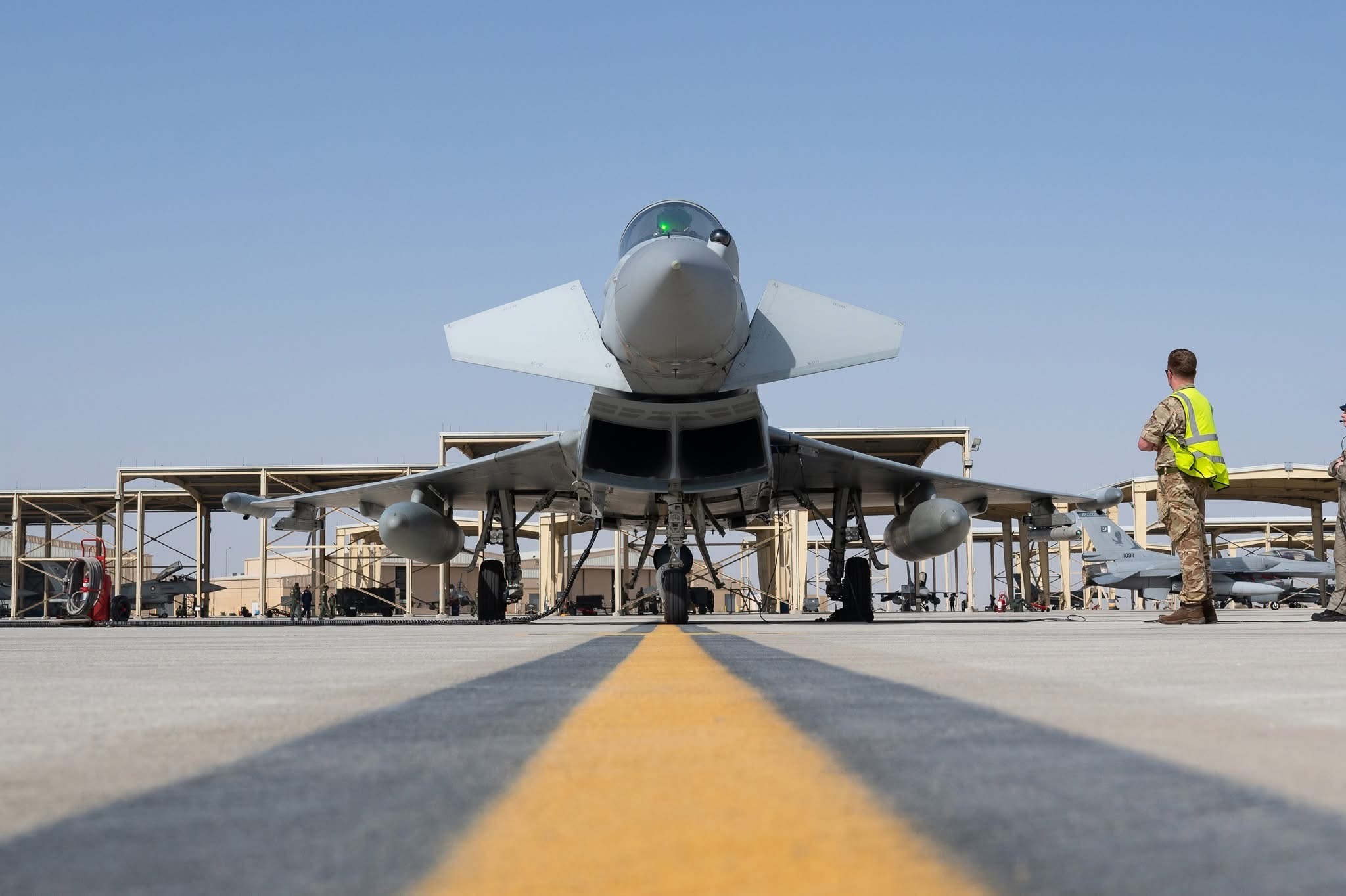 “胜利之矛2026”联演中的RAF台风和HAF阵风该联演上周已收官，各部归建今日