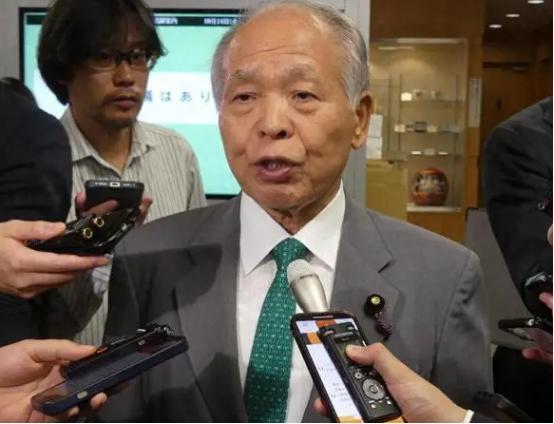 日本首相高市早苗精心策划的“联俄制华”剧本，刚开演就被普京狠狠按在地上摩擦，堪称