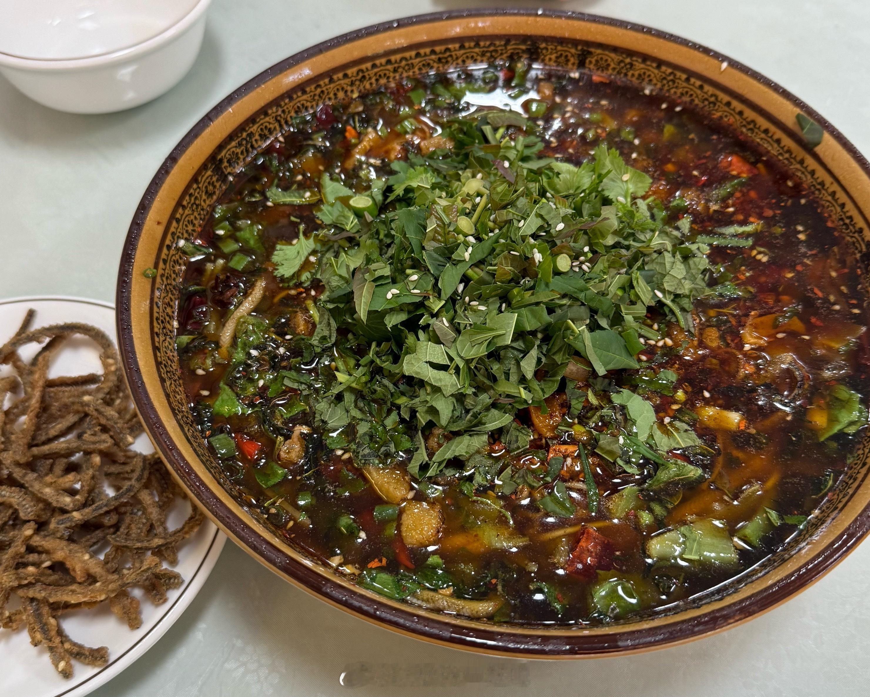 乐山鳝丝小弟膜拜膜拜你