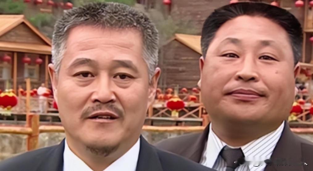 2007年，李正春不幸病逝。赵本山问50个徒弟：“你们大师兄走了，留下孤儿寡母，