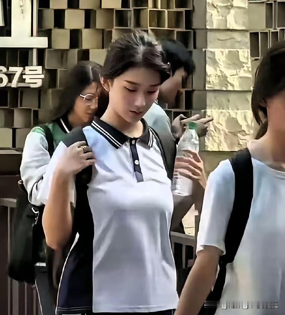 事实证明，女生比男生成熟得早，不接受反驳！