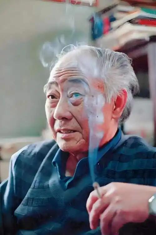 一位美食博主说过一句特别扎心的大实话： “我活着的意义就是吃饭。去旅游，我不是期