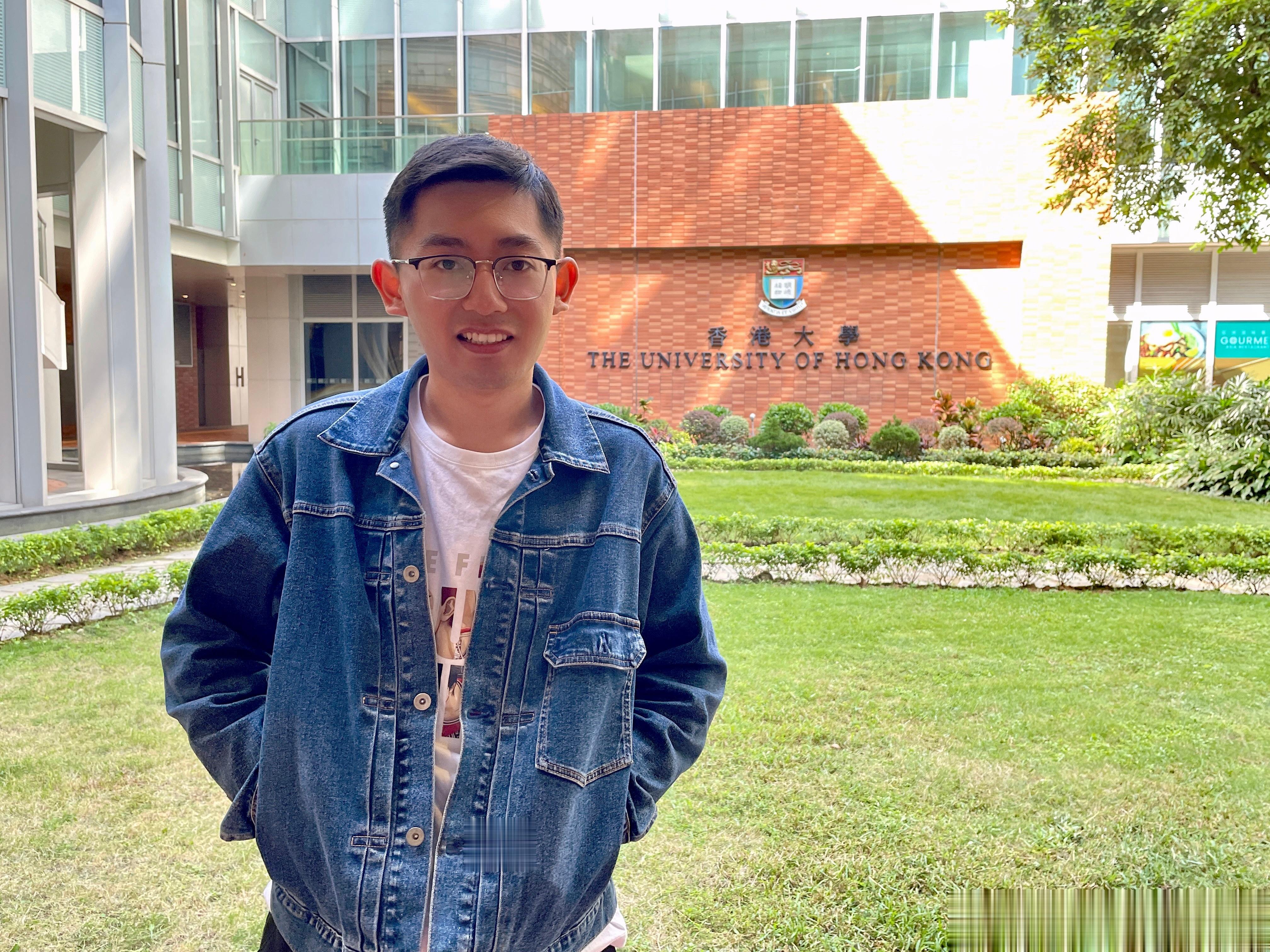 毕业了总要回学校看一下吧🙈  ​​​