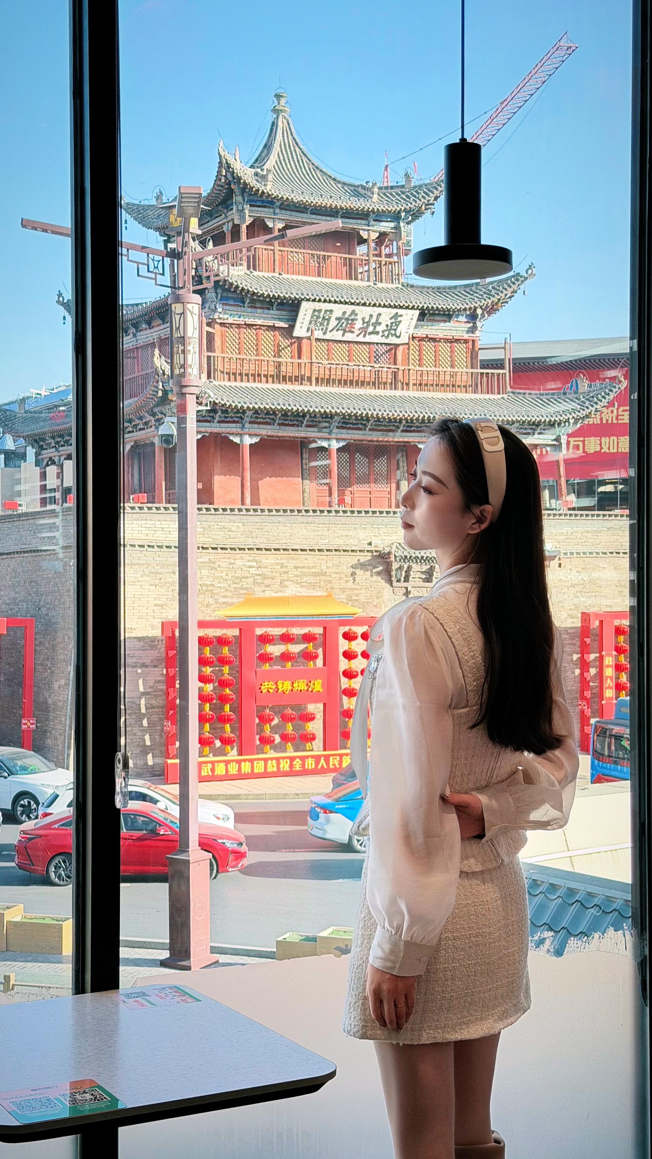 花有花期 人有时运 只要在变好 慢点又何妨