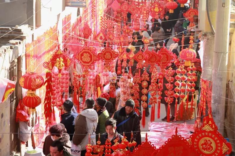 中国春节正式成为联合国节日，同属中华民族、同样每年过春节的台湾却选择沉默。

1