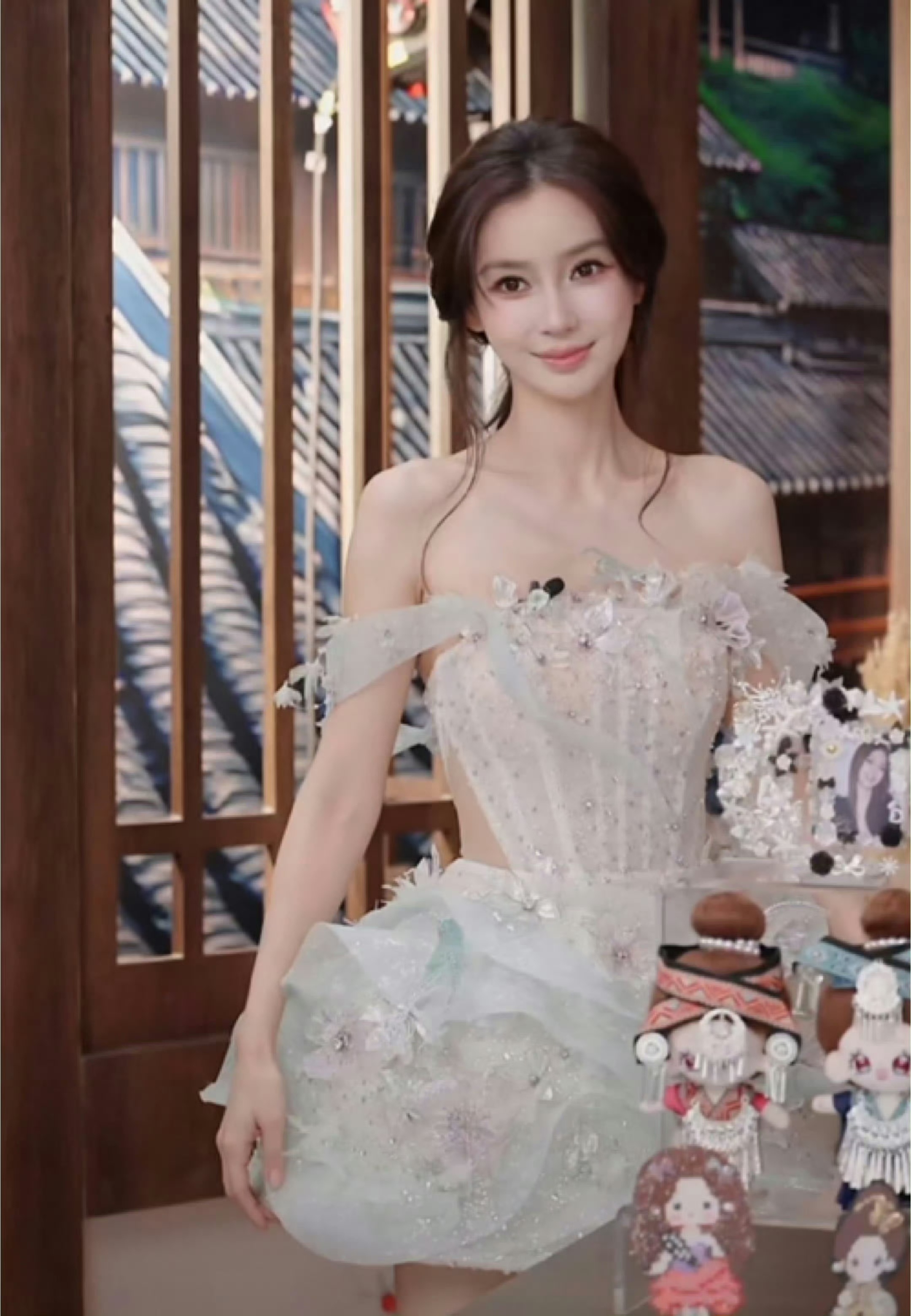 angelababy          麦吉丽品牌护肤代言人angelababy