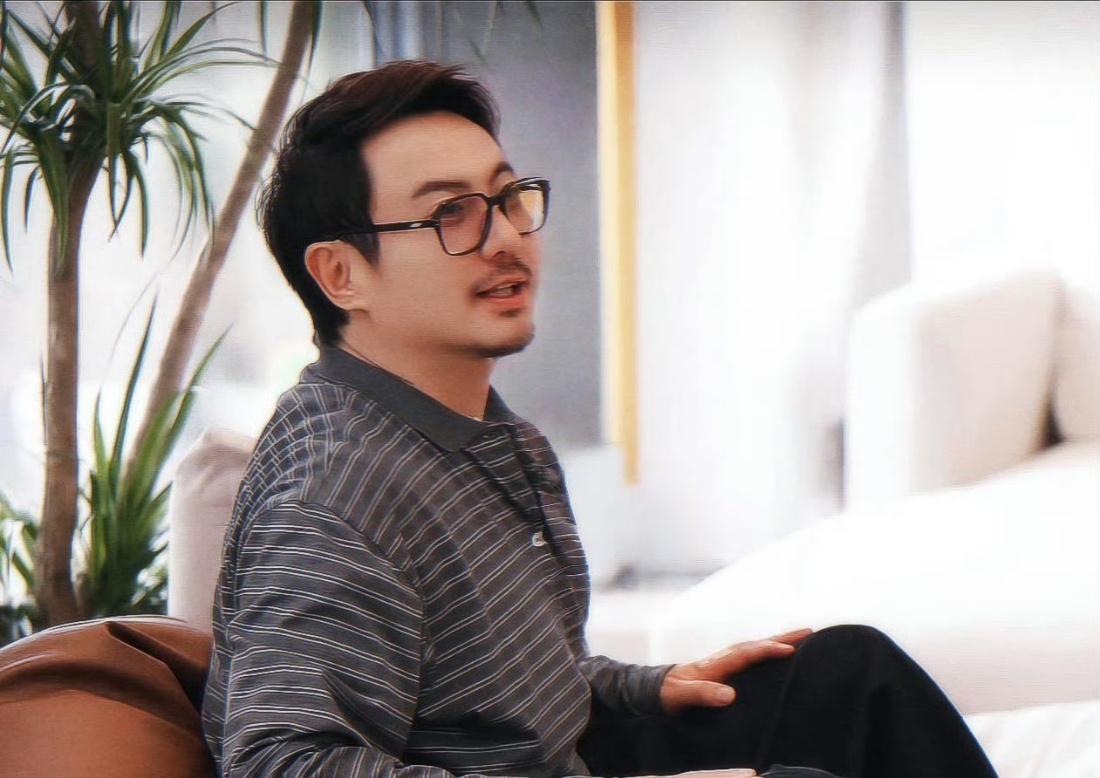 MiuMiu男孩沈腾 腾哥说 好不好看不重要 关键是贵[允悲][允悲][允悲] 