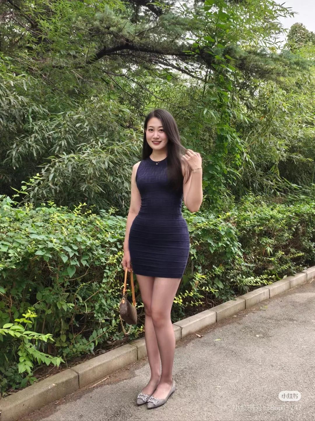 虽然奔四，但仍臭美
记录一下30多一高个儿女的的春夏秋
已经到了睡觉要盖2个被子