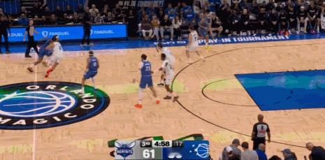 比塔泽！！暴扣！！ 