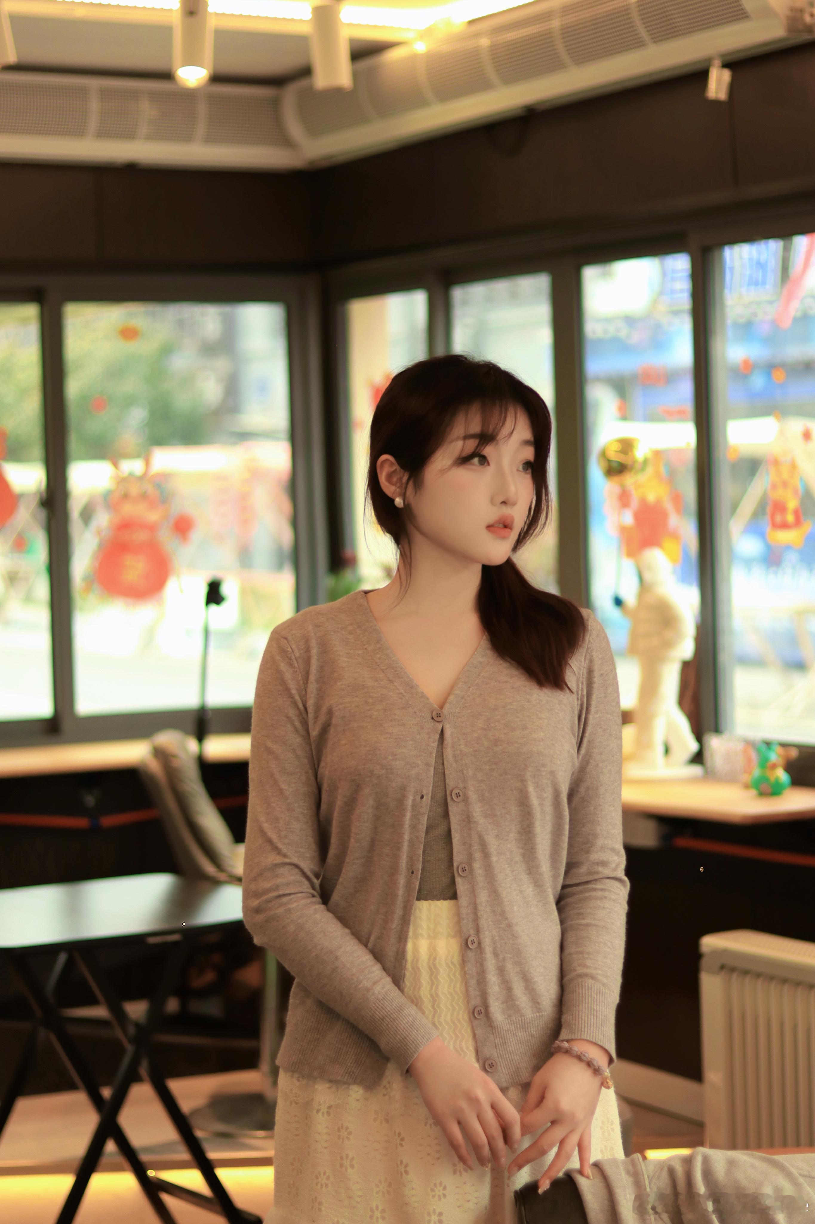 咖啡馆探店记☕最近学习太忙，终于等到周末和朋友一起约定去新开的咖啡馆咖啡馆环境布