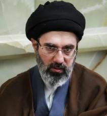 伊朗现在终于明白过来了，自己不管买什么装备都没用，现在的当务之急就是要把美国在自