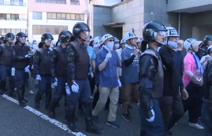 日本民众用行动表示不满！就在广岛原子弹爆炸 81 周年纪念仪式举办的同时，广岛当