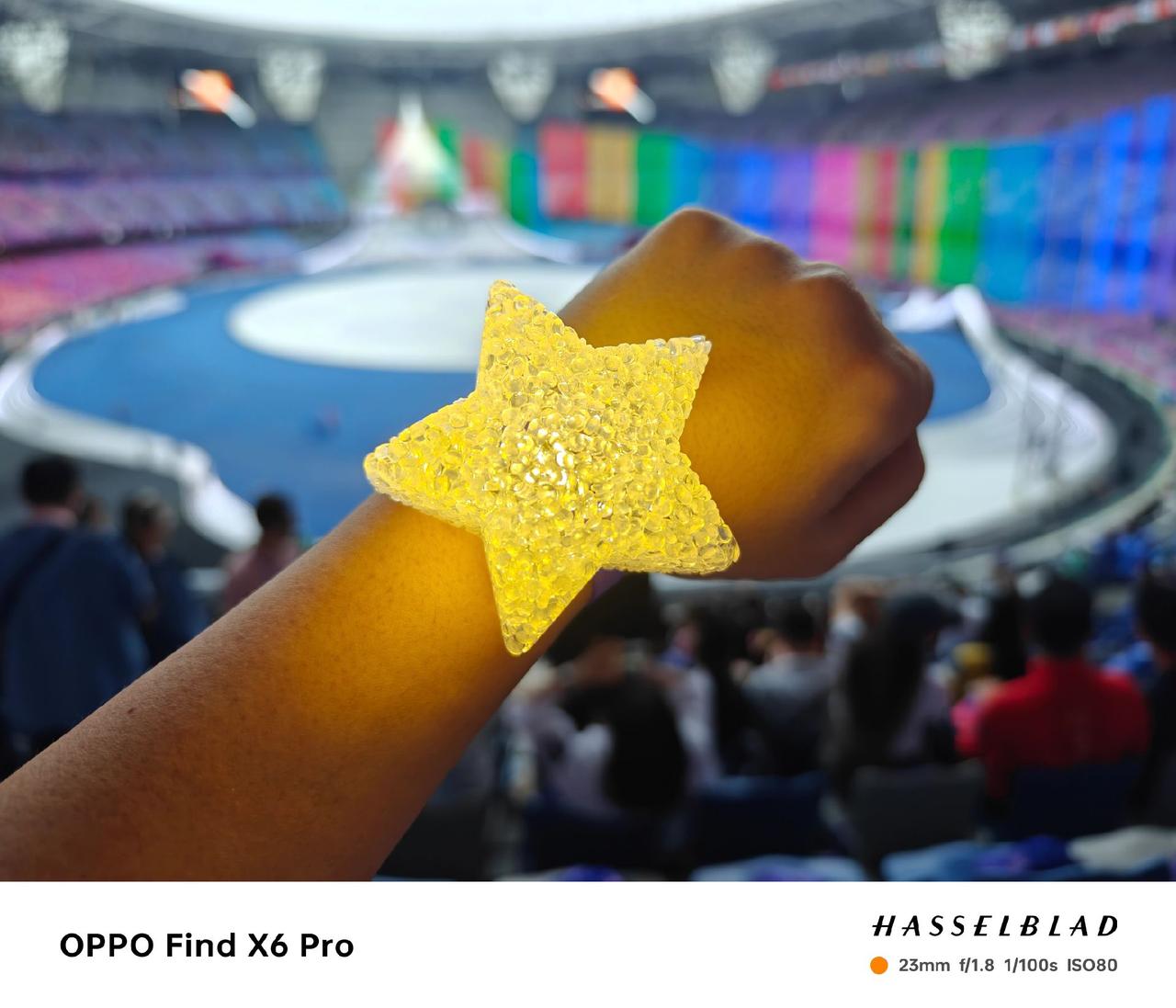 亚运会开幕式现场，用啥手机拍照？亚运会开幕式正在进行中，这种场所拥有一台好的拍照