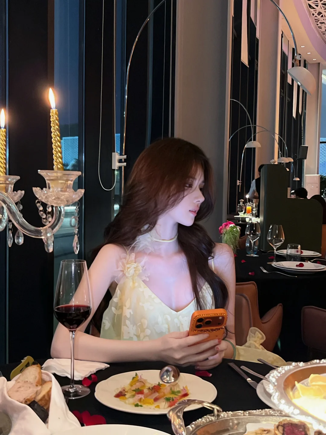 Tablescape dreams 🥂