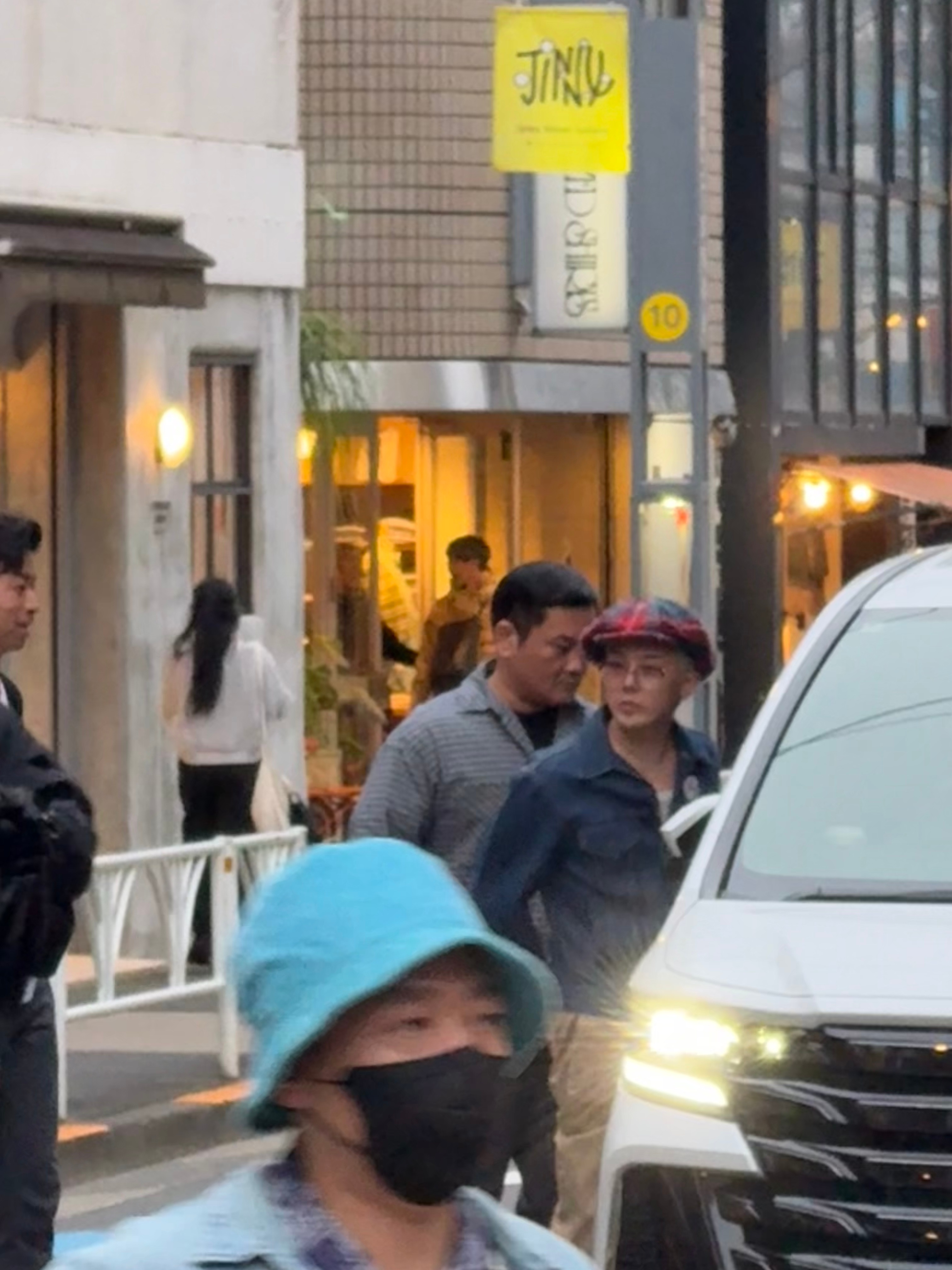 偶遇了在东京街头逛街的权志龙😭东京街头偶遇权志龙偶遇权志龙东京逛街 ​​​