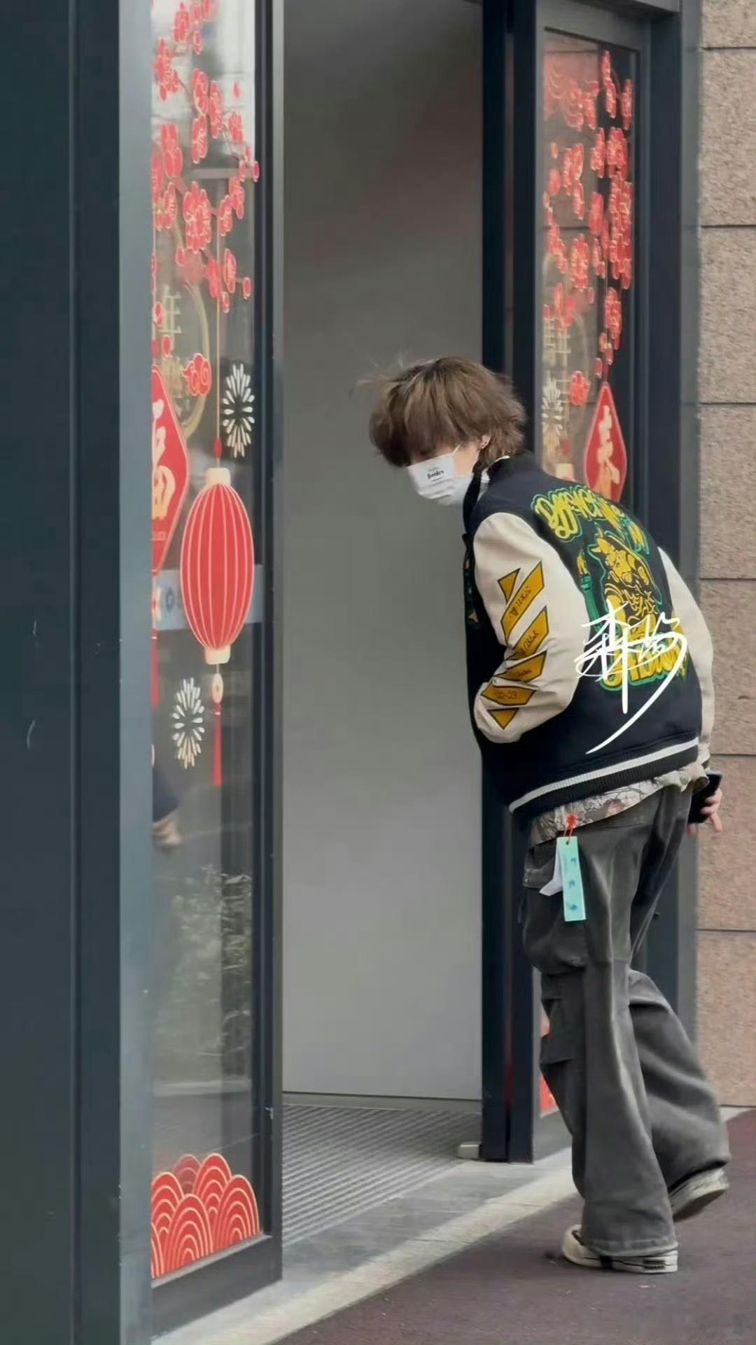 鹿晗鹿晗回归五哈录制鹿晗五哈6路透 啊啊啊啊鹿晗你终于回来了~~五哈6路透来啦 