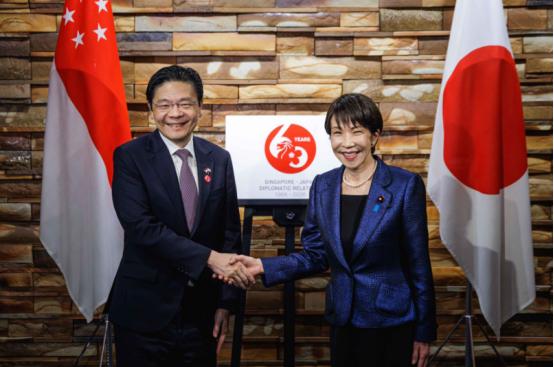 华人占七成还赚我们上千亿贸易红利！新加坡为啥偏偏多次站在美国日本那边？这真的只是