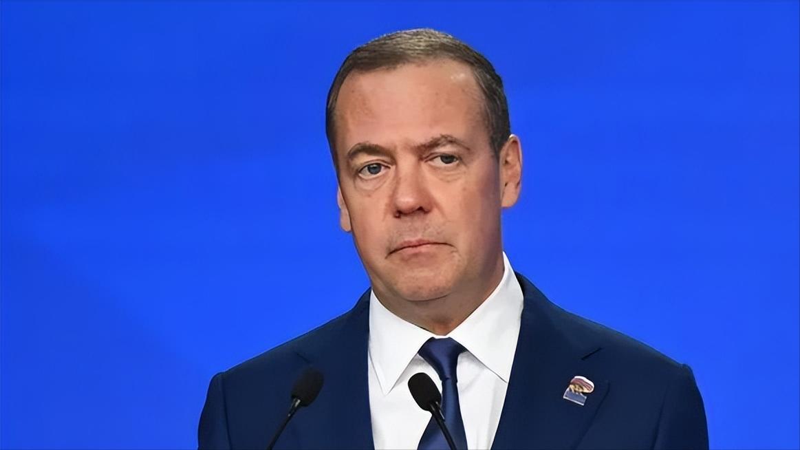 俄罗斯安全会议副主席梅德韦杰夫近日表示，俄罗斯在乌克兰实现特别军事行动目标与实现