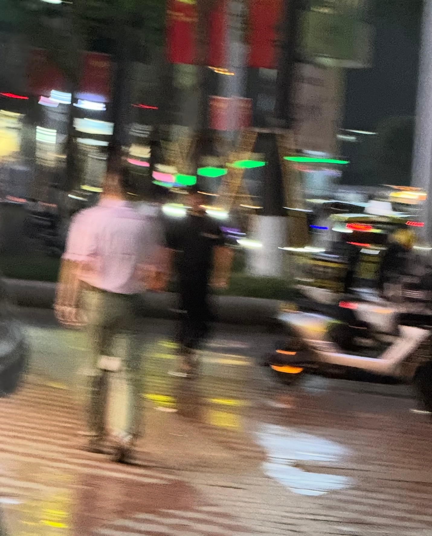 谁能去问问李飞解冻情况 ​​​