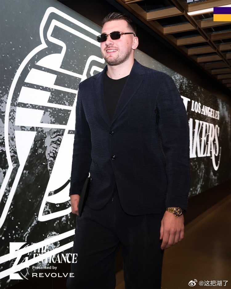 小卡复出！快船常规首发，东詹领衔首发！快船：哈登、邓恩、伦纳德、科林斯、祖巴茨湖