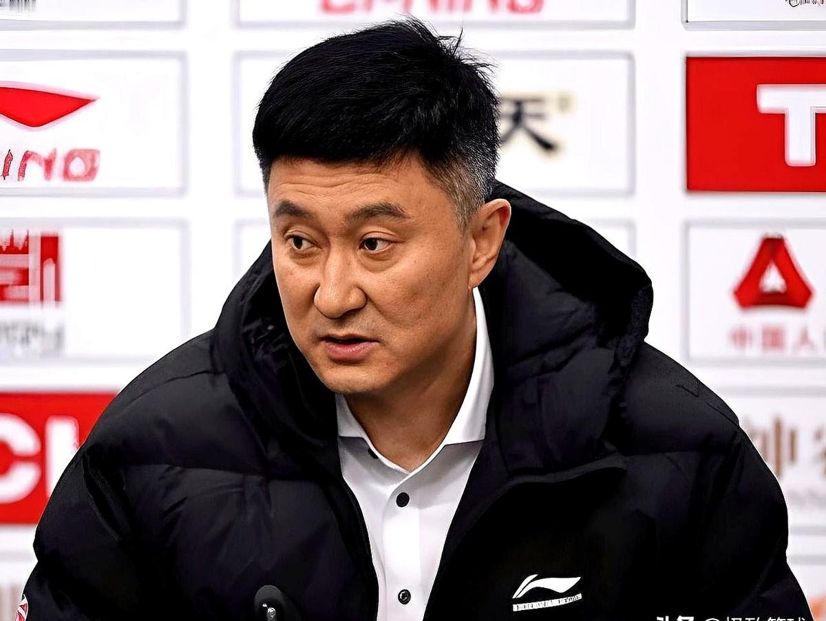 杜峰赛后这波发言，我看了直挠头！

现在网上吵翻了——有人说他输球了还搁那提“上