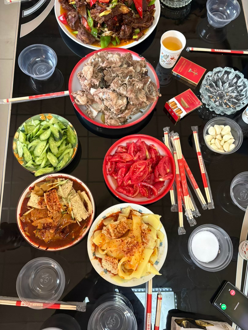 肉好得很啊吃块羊肉吧 