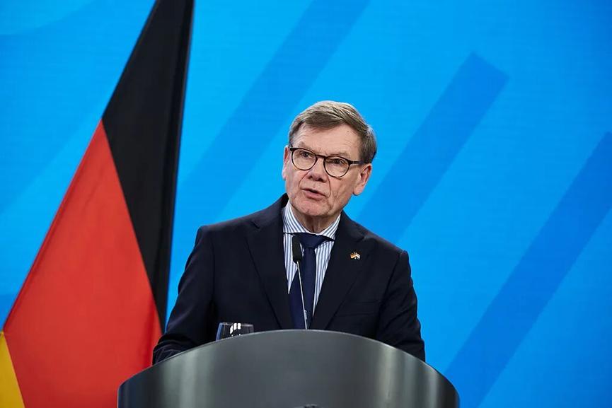 特朗普挺尴尬的，一点号召力都没有！此前，他喊话盟友，希望大家派出军舰参与霍尔木兹