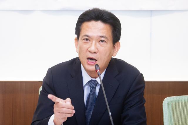 对于两岸在赖清德接下来两年的任期内如何破冰，民进党“立委”林俊宪认为，双方都要释
