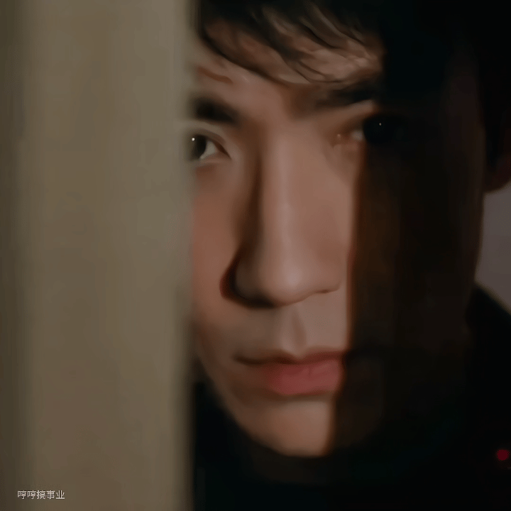 喜欢这个怼脸！朱一龙