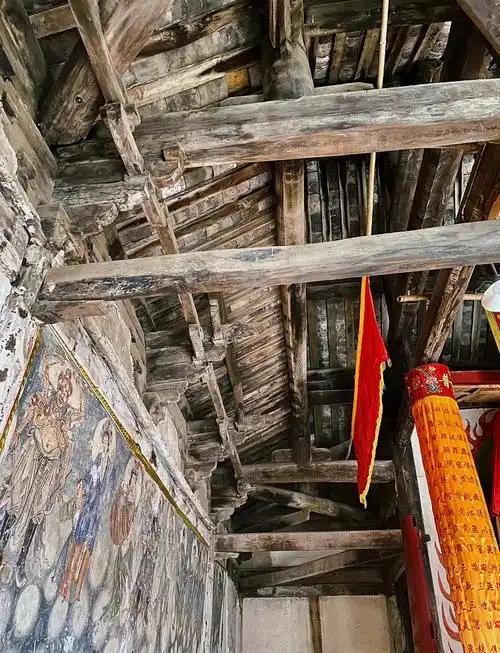 四川遂宁蓬溪慧严寺，是明代中期建筑的珍贵遗存，现为全国重点文物保护单位。

这座