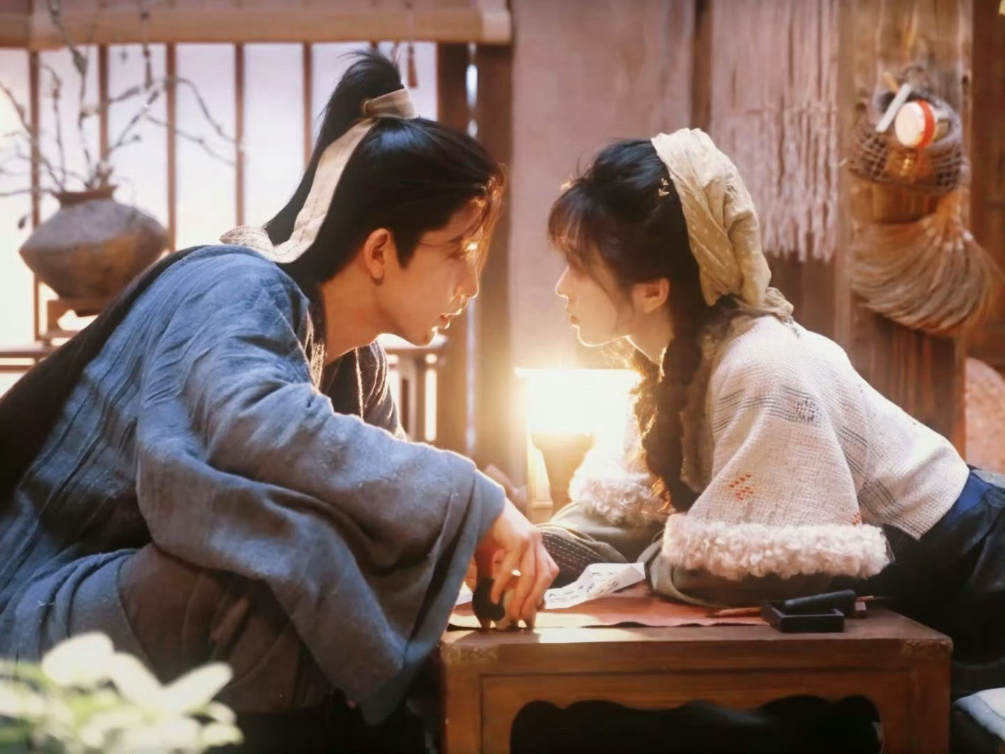 逐玉逐玉终于要来了吗！男帅女美也太搭配，这两张脸放在一起简直势均力敌啊速速抬上来