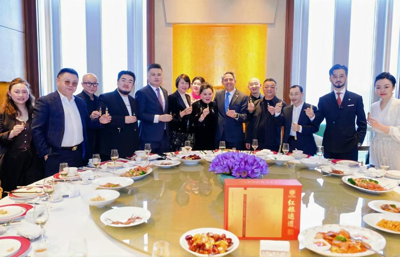 世界领袖中国行🇨🇳做总统的朋友，品味一步到位，以领袖格局，定天下商局保加利亚